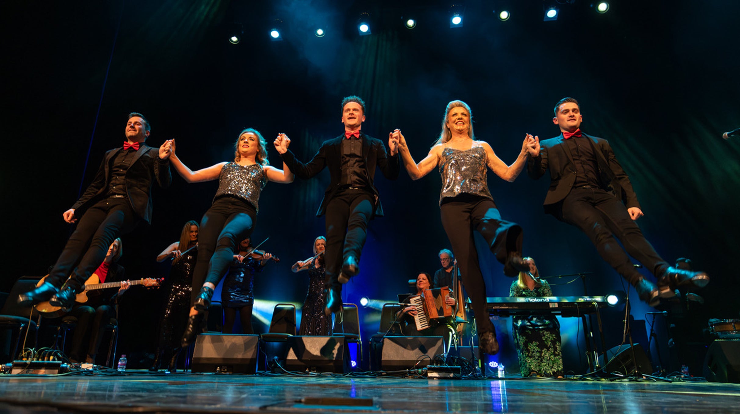 Cherish the Ladies: A Celtic Christmas